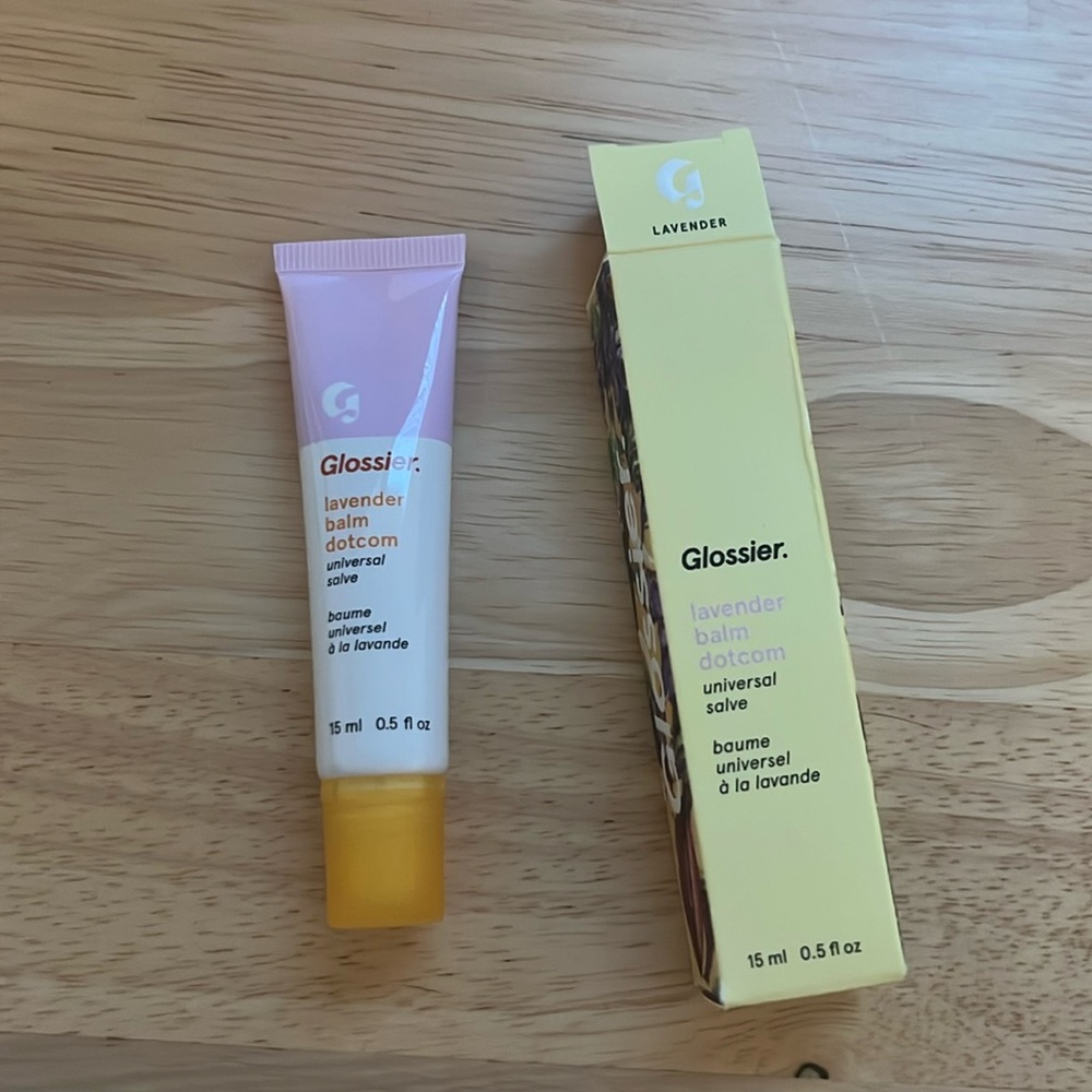 Glossier Balm Dotcom in Lavender